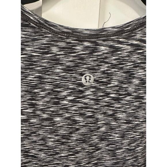 Lululemon Split Back Tank Top Size 8 - Picture 5 of 5